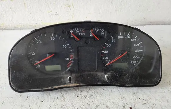 Volkswagen PASSAT B5 Speedometer (instrument cluster) 110008919017 3B1919860C