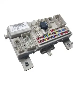 Ford Focus C-MAX Fuse module 97RA012018 97RA000001