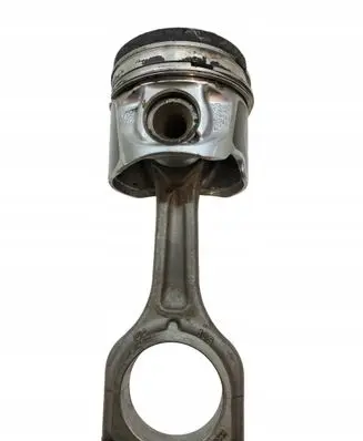 Ford Fiesta Piston with connecting rod 