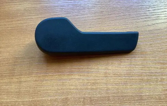 Volkswagen Golf V Engine bonnet (hood) release handle 1J1823533C