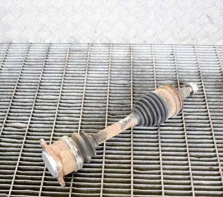 Mitsubishi L200 Front driveshaft