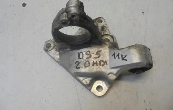 Citroen DS5 Driveshaft support bearing bracket 