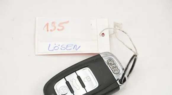 Audi A4 S4 B8 8K Ignition key/card 8T0959754D