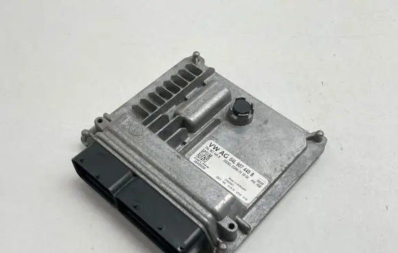 Skoda Octavia Mk3 (5E) Engine control unit/module 04L907445B 28445556