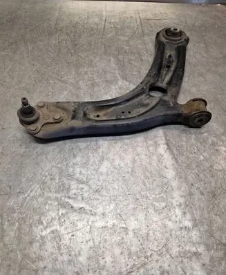Volkswagen PASSAT B8 Front lower control arm/wishbone