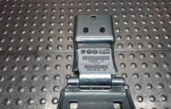 Citroen Jumper Rear door lower hinge S26336027 1388880080