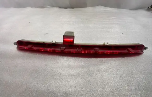 Mercedes-Benz GL X166 Third/center stoplight A1668200056 1668200056