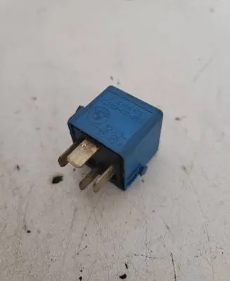 BMW 5 E60 E61 Other relay 1735424