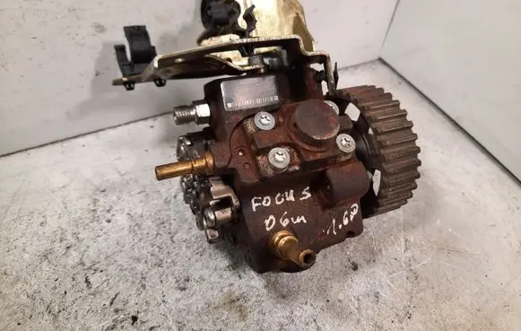 Ford Focus Fuel injection high pressure pump 0445010102 9656300380A
