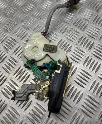 KIA Sorento Front door lock