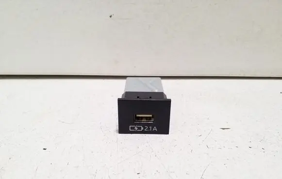 USB socket connector