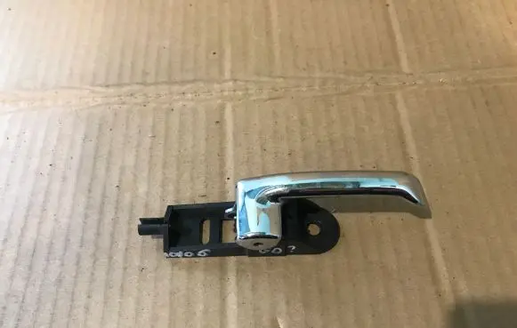 Rear door interior handle