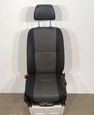 Mercedes-Benz Sprinter W906 Front driver seat 