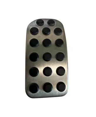 Accelerator throttle pedal