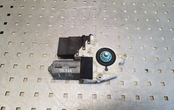 Seat Toledo III (5P) Rear door window regulator motor 1K0959703M 973624105