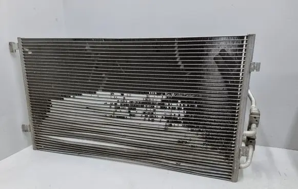 A/C cooling radiator (condenser)