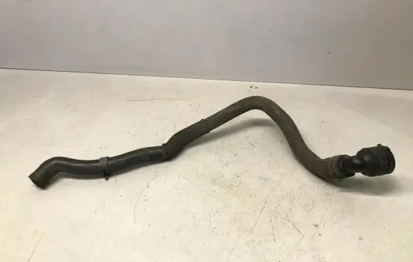 Volkswagen PASSAT B7 Engine coolant pipe/hose 3AA122157