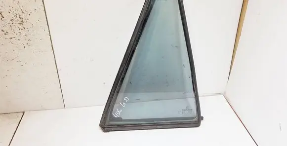 Peugeot 406 Rear vent window glass 43R000929 DOT39AS2M34