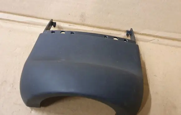 Steering wheel column trim