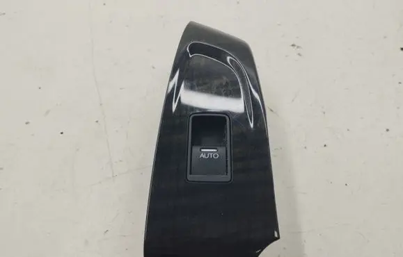 Honda Accord Electric window control switch 35780TL0E01M1