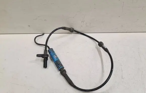 BMW 5 E60 E61 ABS brake wheel speed sensor 611269087059 69087059 6908705
