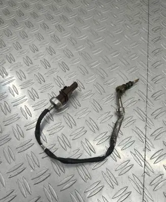 Volkswagen Touran III Exhaust gas temperature sensor 04L919529D