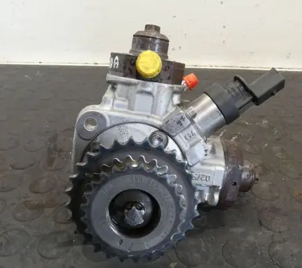 BMW 3 F30 F35 F31 Fuel injection high pressure pump 0445010634 7823463