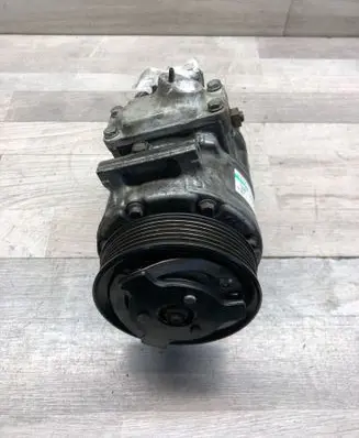 Volkswagen PASSAT B6 Air conditioning (A/C) compressor (pump) 1K0820859 03055911763 R13438681