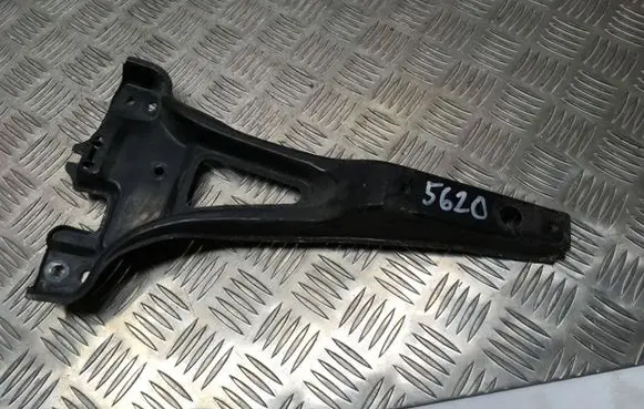 Radiator support slam panel bracket
