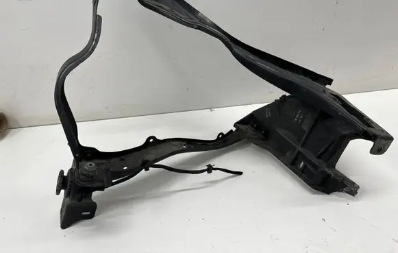 Mercedes-Benz E W212 Side radiator support slam panel A212620022