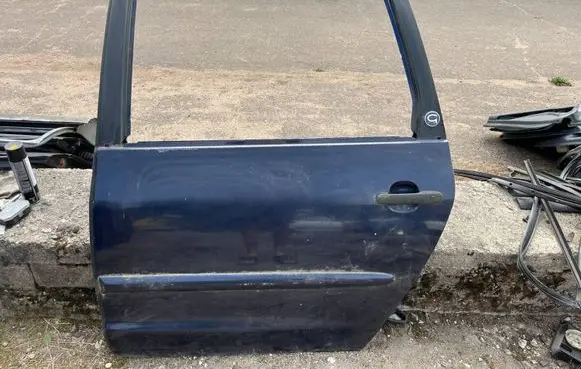 Ford Galaxy Rear door
