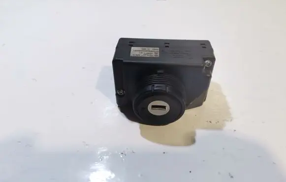 Volkswagen Touareg I Ignition lock 3D0905865C
