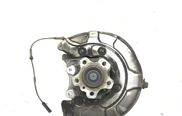BMW 7 G11 G12 Rear wheel hub 6865661