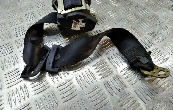 Audi A8 S8 D3 4E Rear seatbelt 601782900 602043700 4E0857807A