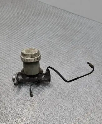 Mitsubishi Space Wagon Master brake cylinder