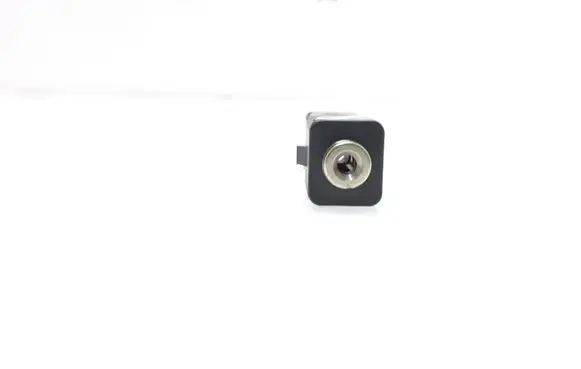 Volvo XC60 AUX in-socket connector 31285608
