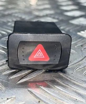 Volkswagen Golf IV Hazard light switch 1J0959621C