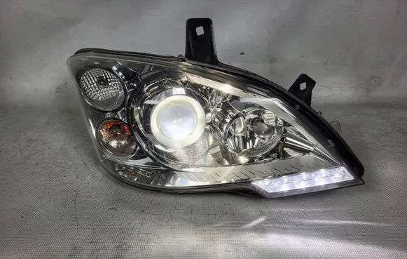 Mercedes-Benz Vito Viano W639 Headlight/headlamp A6398202861