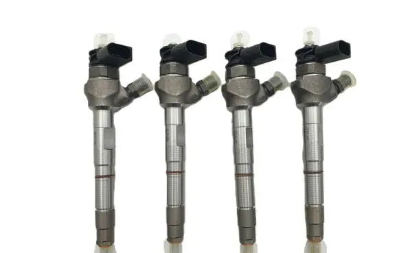 Volkswagen Golf VIII Fuel injectors set 05L130277M 0445110960