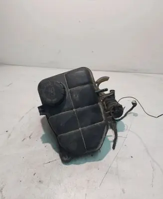 Mercedes-Benz C W203 Coolant expansion tank/reservoir 2035000049