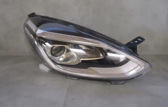 Ford Fiesta Headlight/headlamp