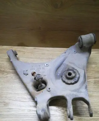 Rear upper control arm/wishbone