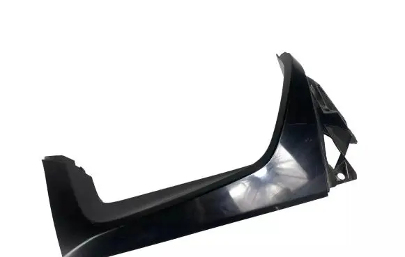 Subaru Forester SK Tailgate trim 96031SJ040