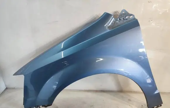 Chrysler Grand Voyager V Fender