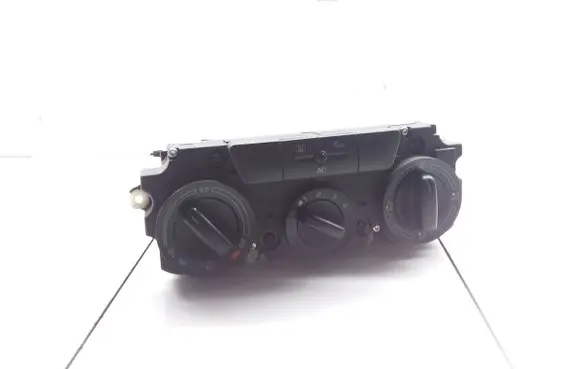 Skoda Octavia Mk2 (1Z) Climate control unit