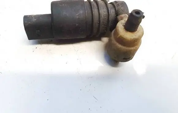 Audi A3 S3 8L Windscreen/windshield washer pump vd0