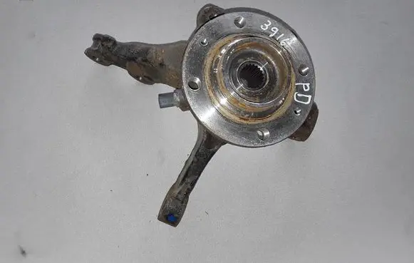Opel Corsa F Front wheel hub 