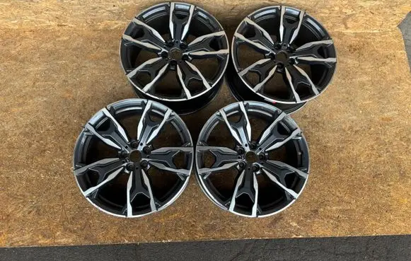 R20 alloy rim