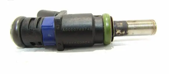 Mercedes-Benz B W245 Fuel injector A0000788749