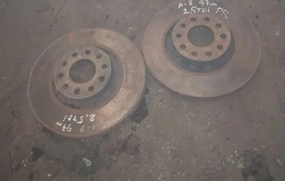 Audi A8 S8 D2 4D Front brake disc